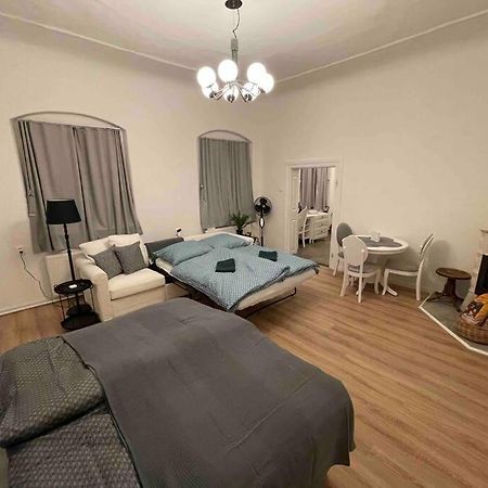 Good Old Times Apartment Bratislava Ngoại thất bức ảnh