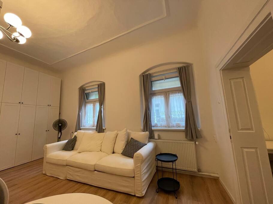 Good Old Times Apartment Bratislava Ngoại thất bức ảnh